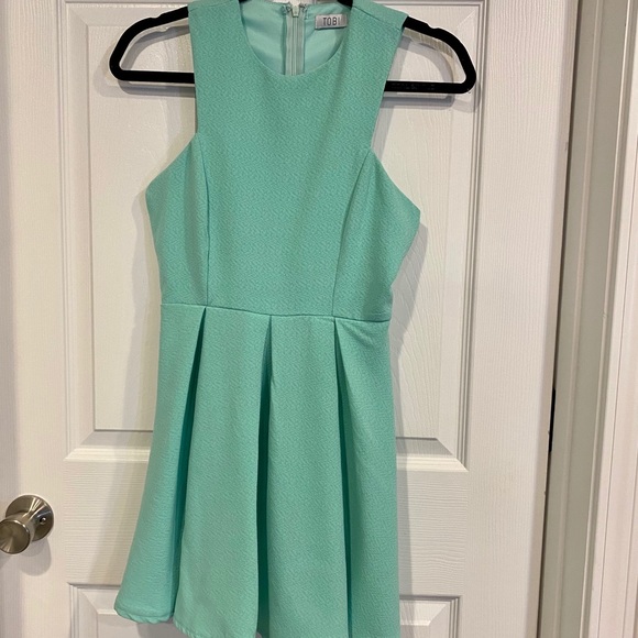 Dress - Picture 3 of 8